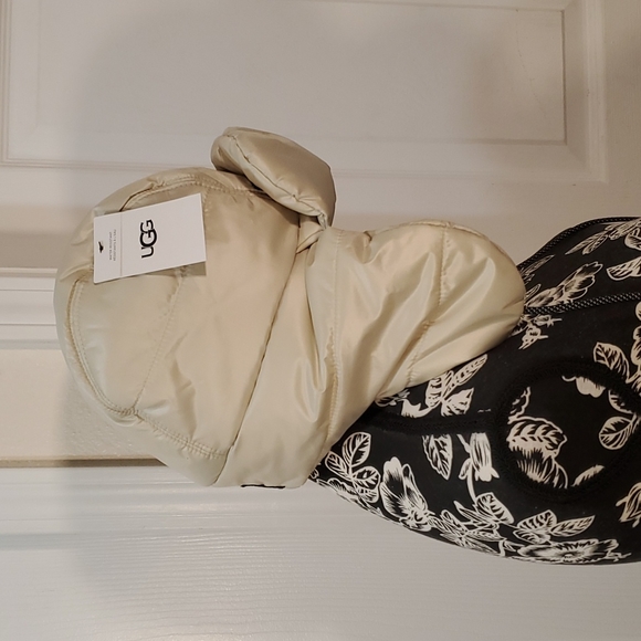 Ugg Ivory Puffer Trapper Hat OS - Picture 3 of 12